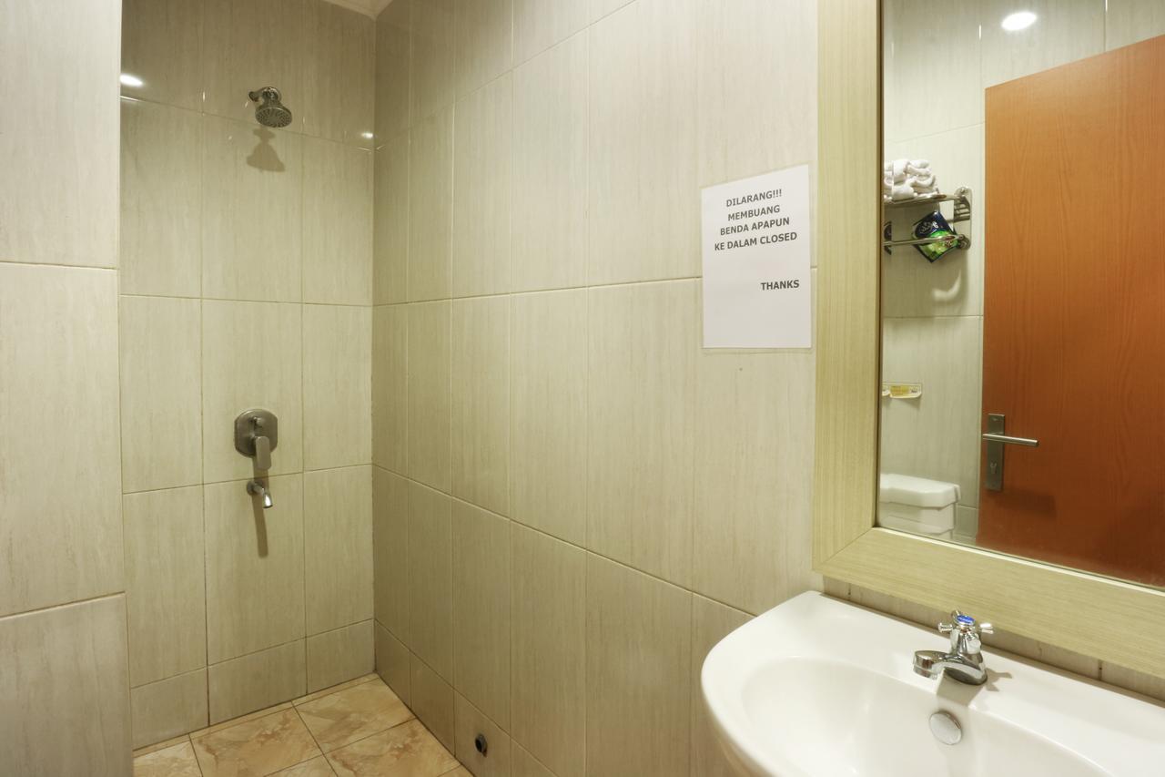 Raja Residence Jakarta Room photo